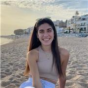 Soy una estudiante de Doble grado de Educación Infantil i Primària en la UdG.
Me considero una persona responsable, trabajadora, paciente y entusiasta. Estoy abierta a dar clases de refuerzo o ampliamiento a alumnos de primaria y secundaria